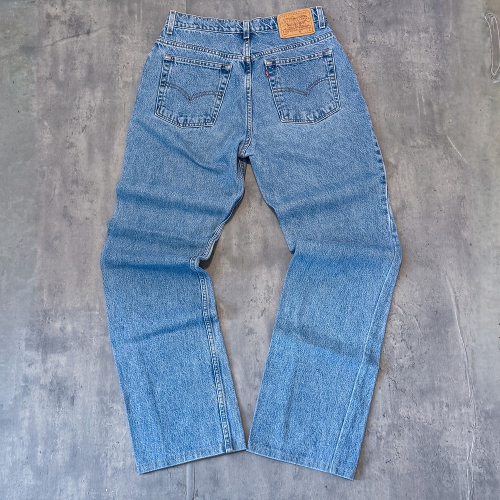 Vintage Levis 519 High Waisted Straight Leg Jeans Medium Wash Blue Denim